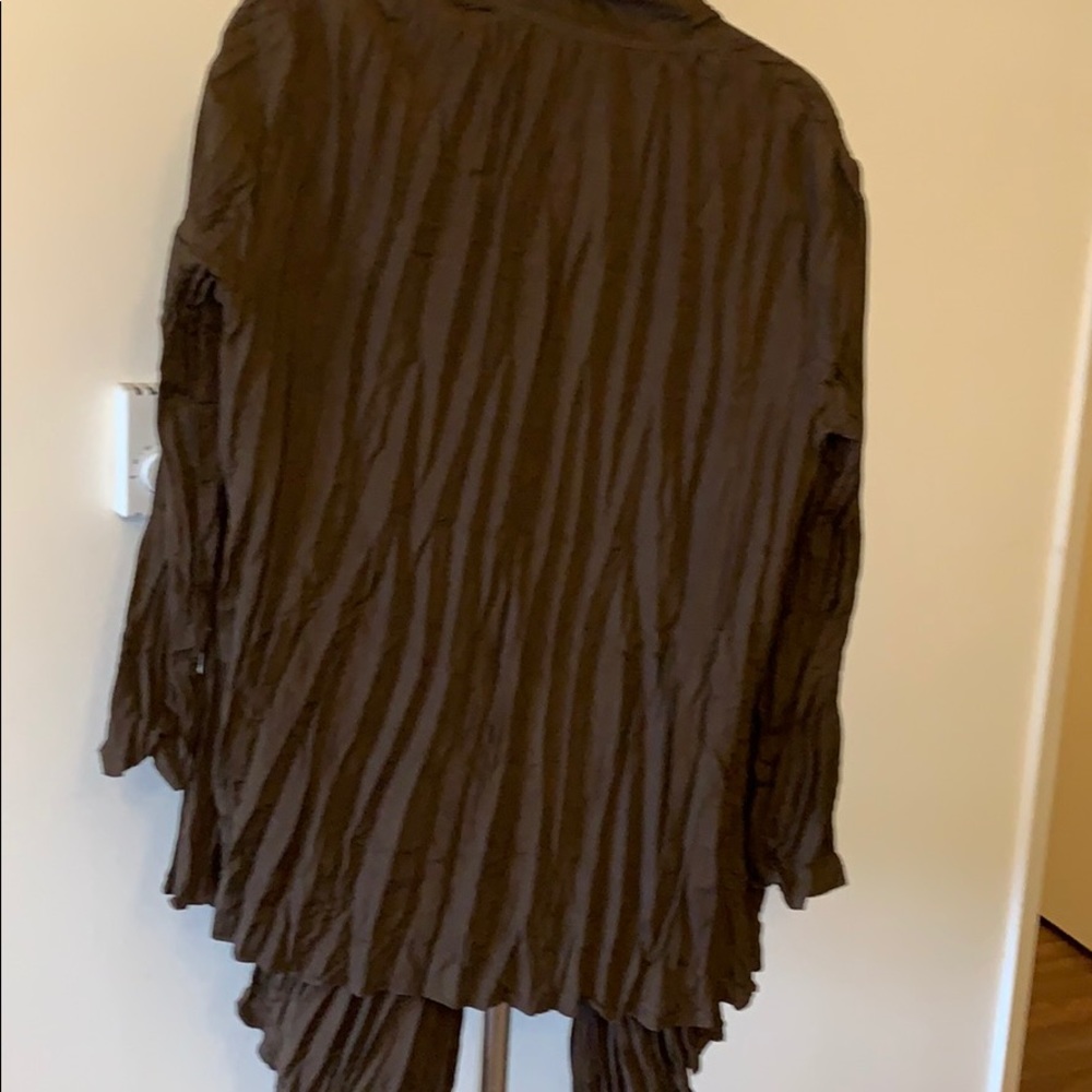 JNY New dark brown top - Picture 4 of 7